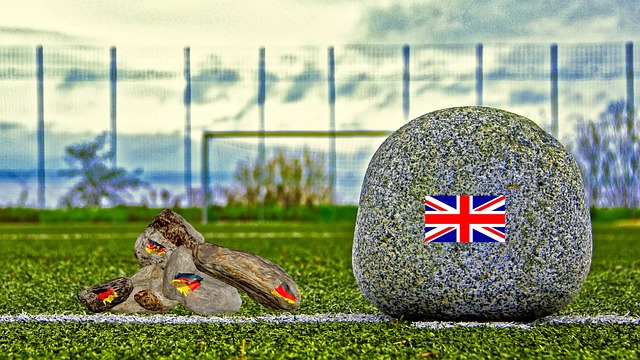 中超第12輪上海申花2-1山東泰山 孫準浩造烏龍吳曦點射扳平於漢超破門.